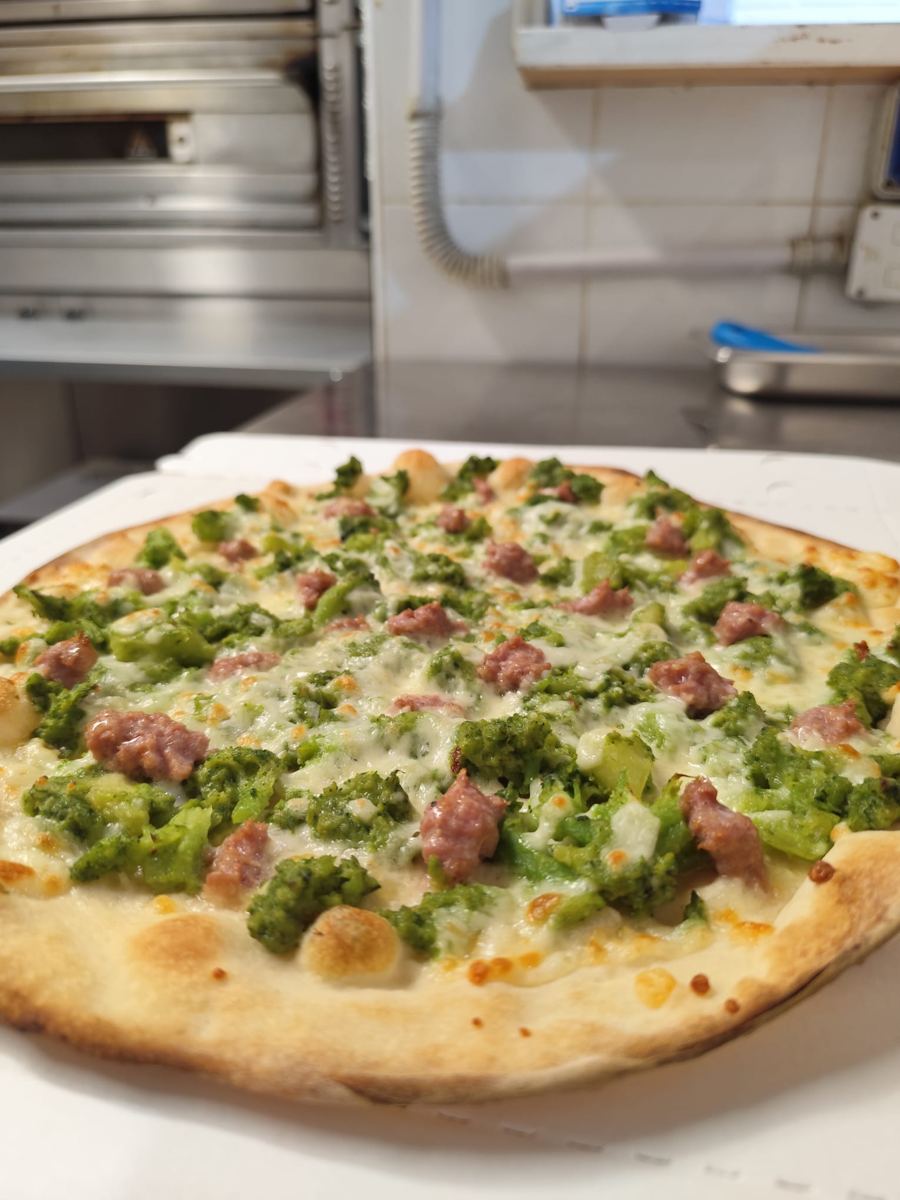 Tonda broccoli e salsiccia