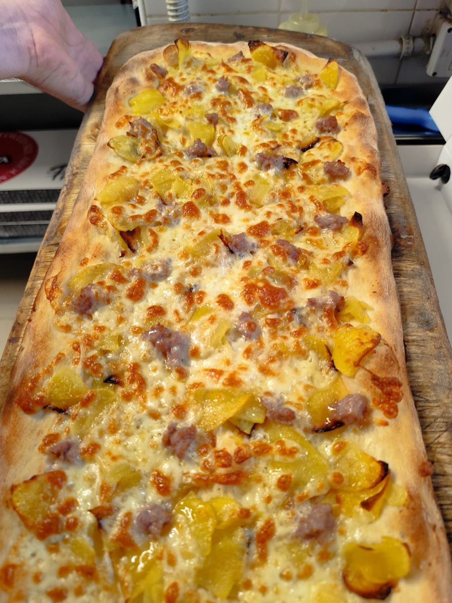 Pala patate e salsiccia